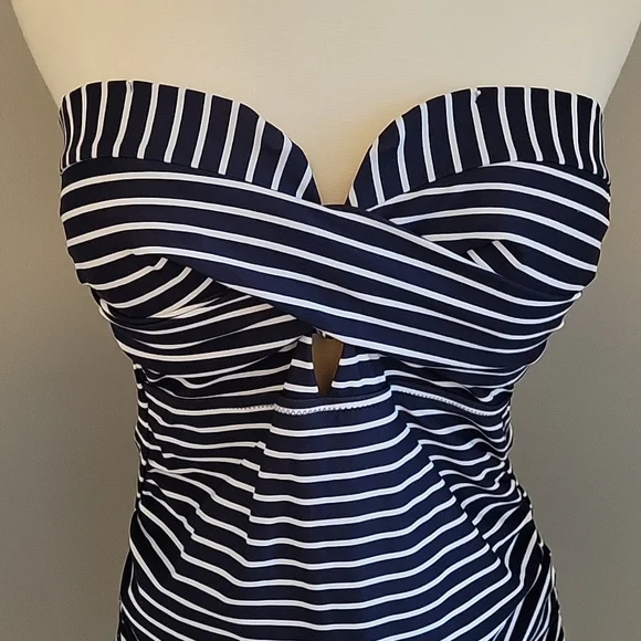 A Pea in The Pod straplesss striped swim top womens size L - Picture 2 of 4